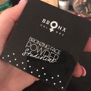 Bronx colors bronzer